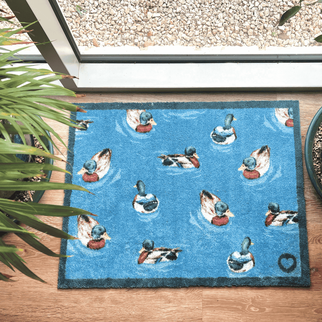 Hug Rug Doormat Swimming Ducks