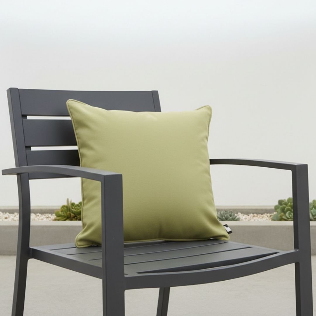 B Outdoor Cushion - Pistache
