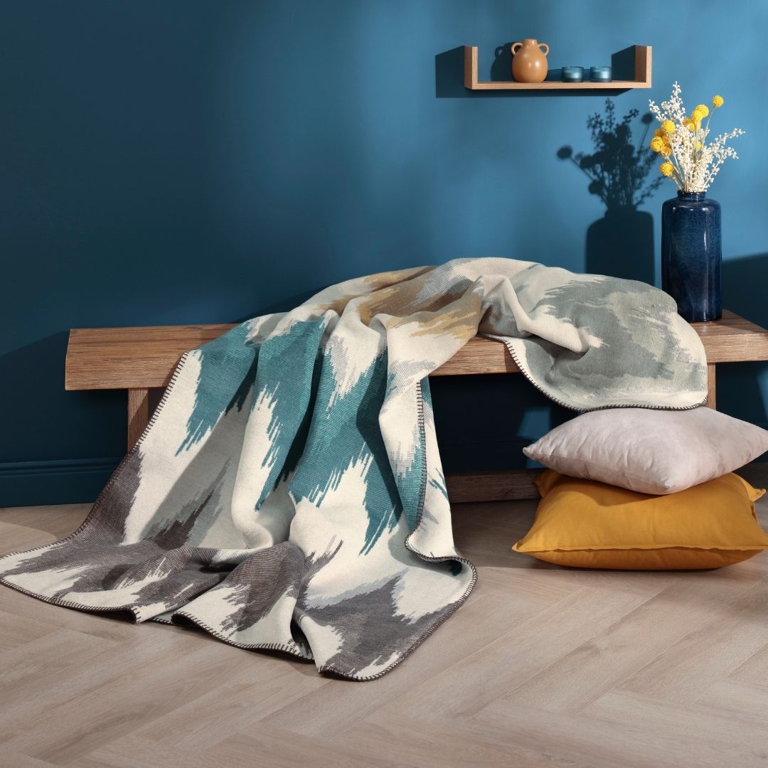 Aurora Lines Throw Blanket