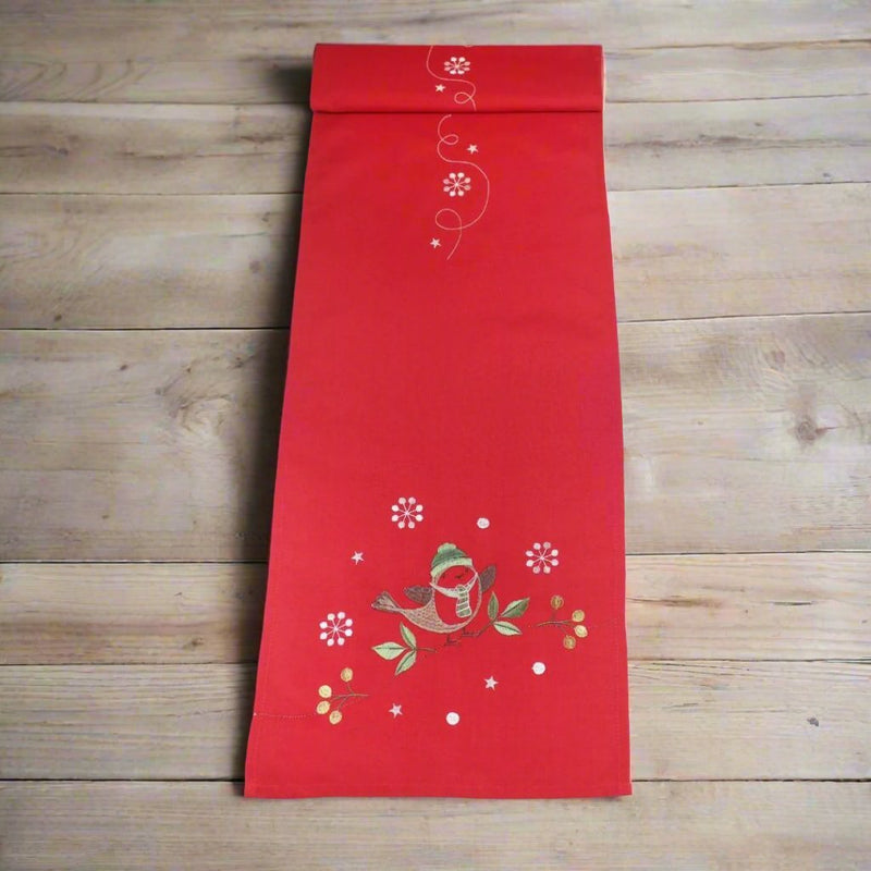 Christmas Table Runner Chirpy Robin