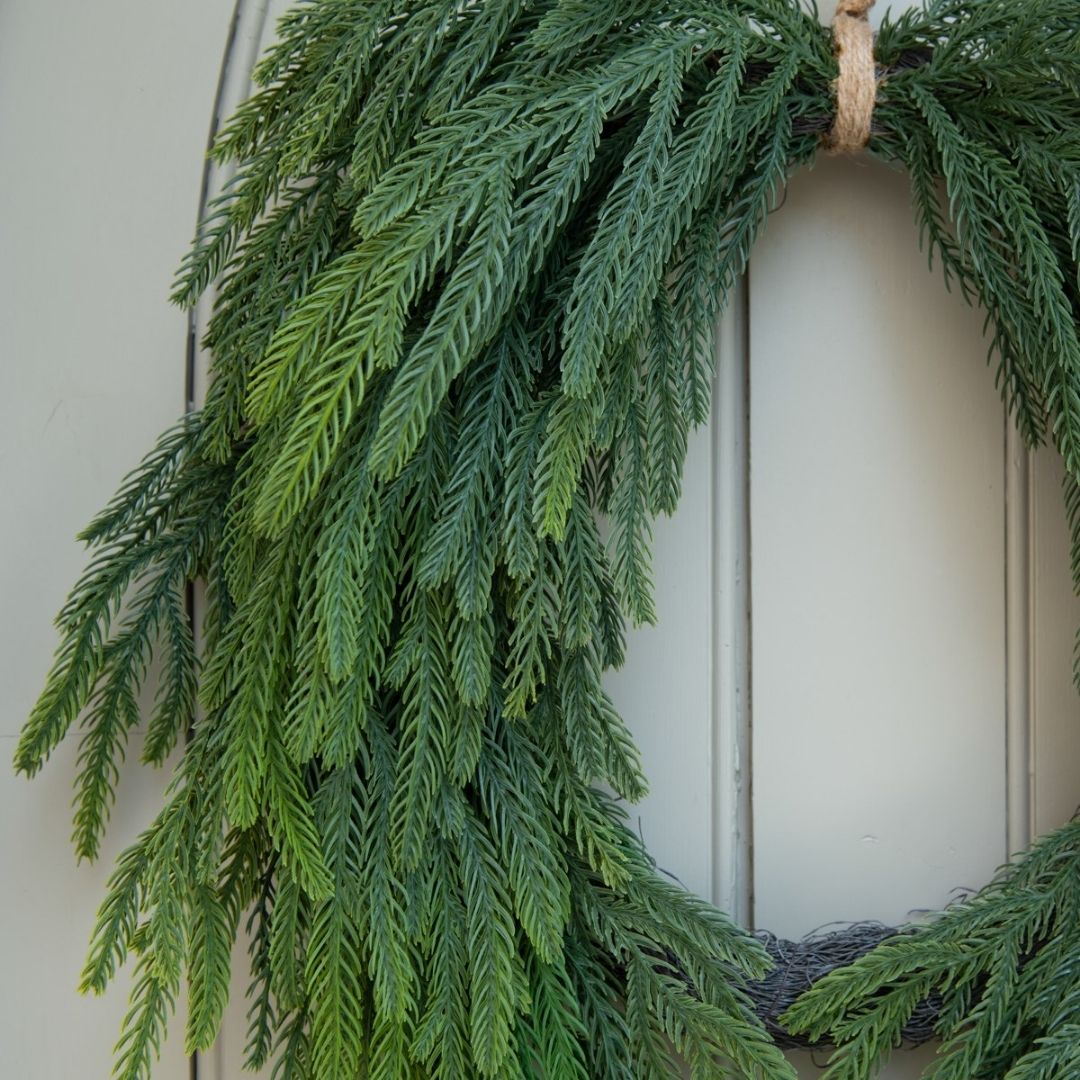 Christmas Waxed Pine Wreath 61cm