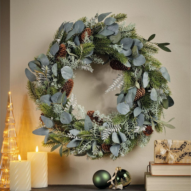 Christmas Wreath Modern Silver