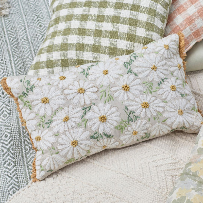 Cushion Marguerite Daisy - The Garden HouseWalton & Co