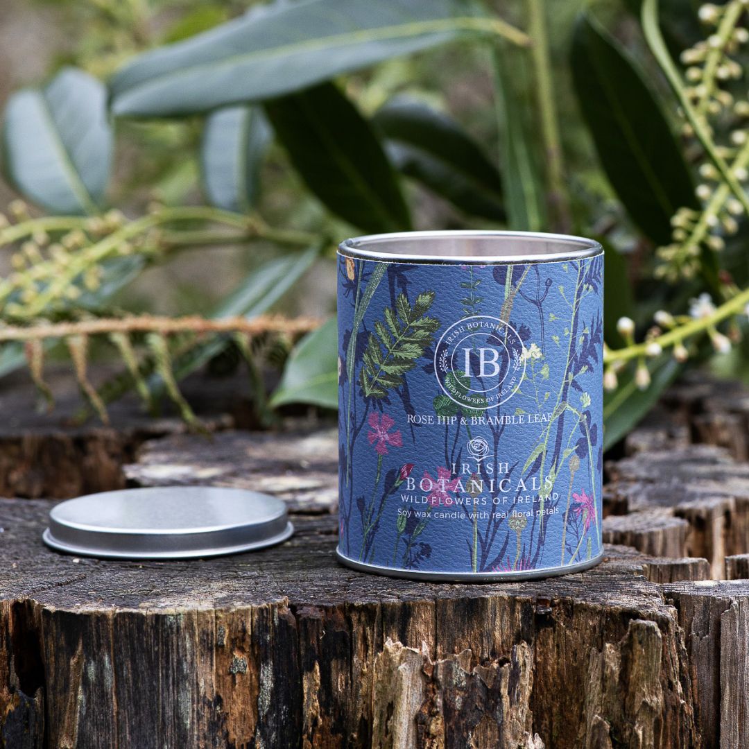 Irish Botanicals Rosehip & Bramble Leaf Candle - Tin