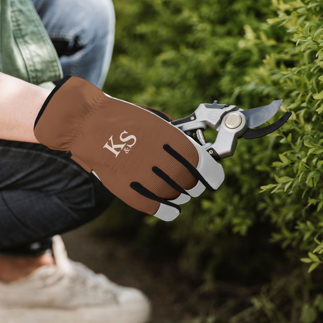kent and stowe gardening gloves Kent & Stowe Sure & Fit Multi Job Gloves – Leather Gardening Gloves
