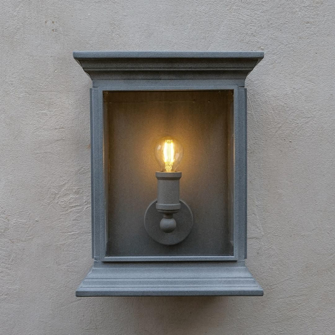 English Coach Lamp