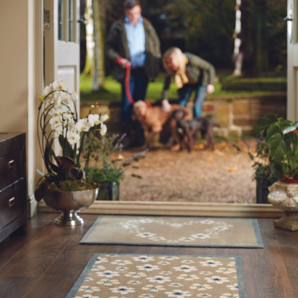 Hug Rug Outdoor Mat Hug Rug Doormat – Nature 15 | Floral Heart Eco Mat | The Garden House