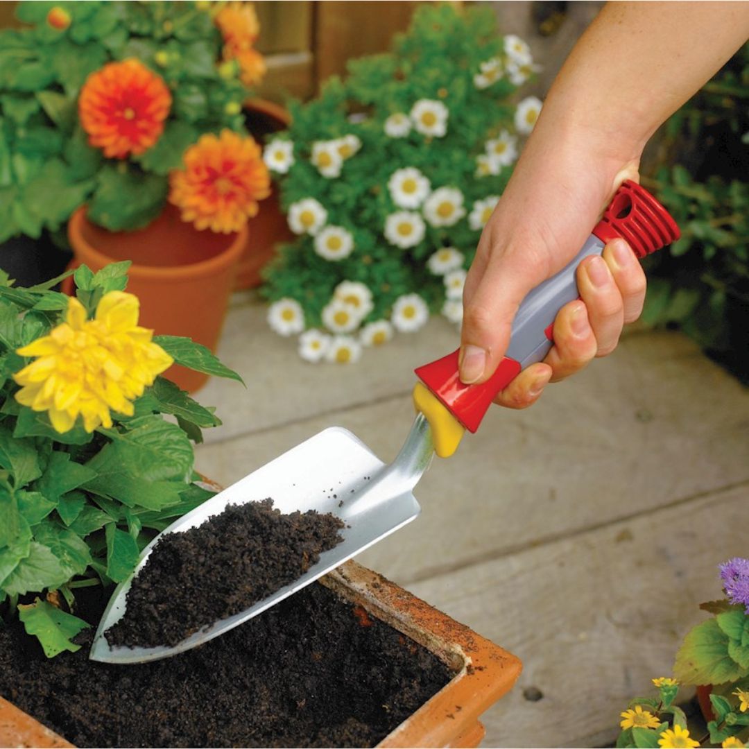 Wolf Garten Wide Trowel